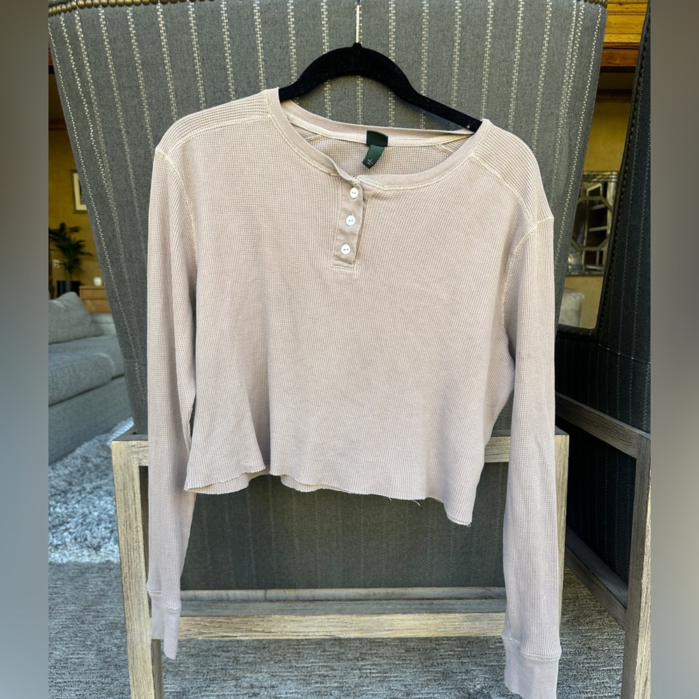 Women’s Juniors Wild Fable Cropped Henley Waffle Knit Neutral Long Sleeve Top M